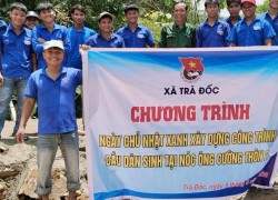 Đoàn xã Trà Đốc: Rực rỡ sắc xanh tình nguyện tại xóm ông Cường