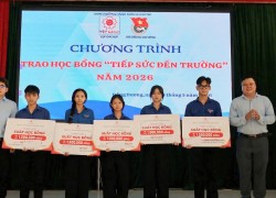 Đoàn xã Đồng Dương tổ chức tư vấn hướng nghiệp và trao học bổng cho thanh niên năm 2026