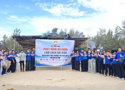 Tuổi trẻ Tam Anh ra quân làm sạch môi trường biển hưởng ứng Ngày Môi trường thế giới