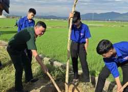 Tuổi trẻ Xuân Phú ra quân bảo vệ môi trường