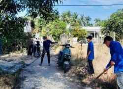 Tuổi trẻ xã Tam Hải hưởng ứng Ngày Chủ nhật xanh, chung tay xây dựng nông thôn mới