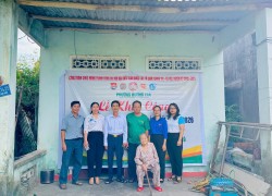 Đoàn phường Hương Trà khởi công sửa chữa nhà Đại đoàn kết cho hộ nghèo
