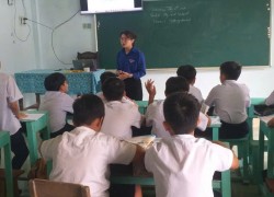 Tuổi trẻ phường Điện Bàn: Cô giáo trẻ đồng hành cùng lớp học tình thương, lan tỏa tinh thần cống hiến