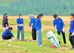 Tuổi trẻ Phú Ninh sôi nổi hưởng ứng đợt cao điểm 60 ngày chung tay bảo vệ môi trường