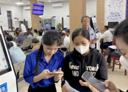 Tuổi trẻ Hòa Khánh và UED đồng hành cùng người dân thực hiện thủ tục hành chính