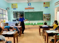 Đoàn xã Hiệp Đức tổ chức các lớp dạy hè miễn phí cho học sinh tiểu học