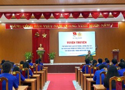 Đoàn xã Tiên Phước tuyên truyền pháp luật cho đoàn viên, thanh niên