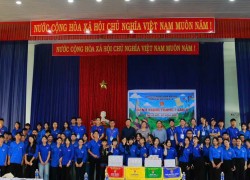 Đoàn phường Hòa Khánh tổ chức chuỗi hoạt động sinh hoạt hè và tri ân tháng 7 tại khu dân cư