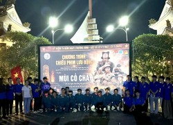 Đoàn phường Ngũ Hành Sơn tổ chức chương trình chiếu phim lưu động giáo dục truyền thống cách mạng