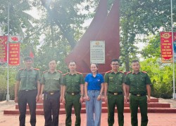Chi đoàn Công an và Chi đoàn Trường THCS Trần Quý Cáp tổ chức “Ngày Chủ nhật xanh” tại Khu di tích Chi bộ Quang Ánh Minh