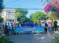 Đoàn Thanh niên phường Hương Trà ra quân “Ngày Chủ nhật xanh – sạch – đẹp”