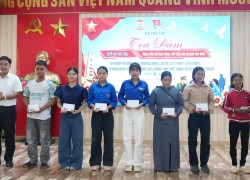 Đoàn xã Trà Tập tổ chức tọa đàm “Tuổi trẻ Trà Tập – Vững niềm tin theo Đảng, viết tiếp câu chuyện hòa bình”