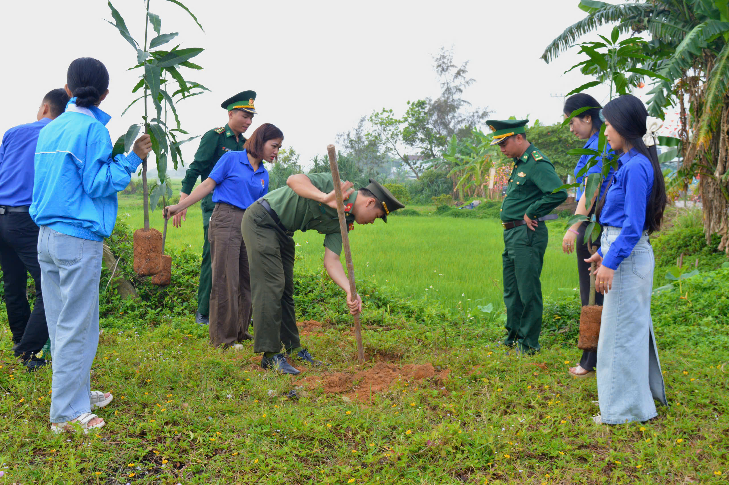 z7576461981069 a63a47bc49500465facb5b7d193aa955