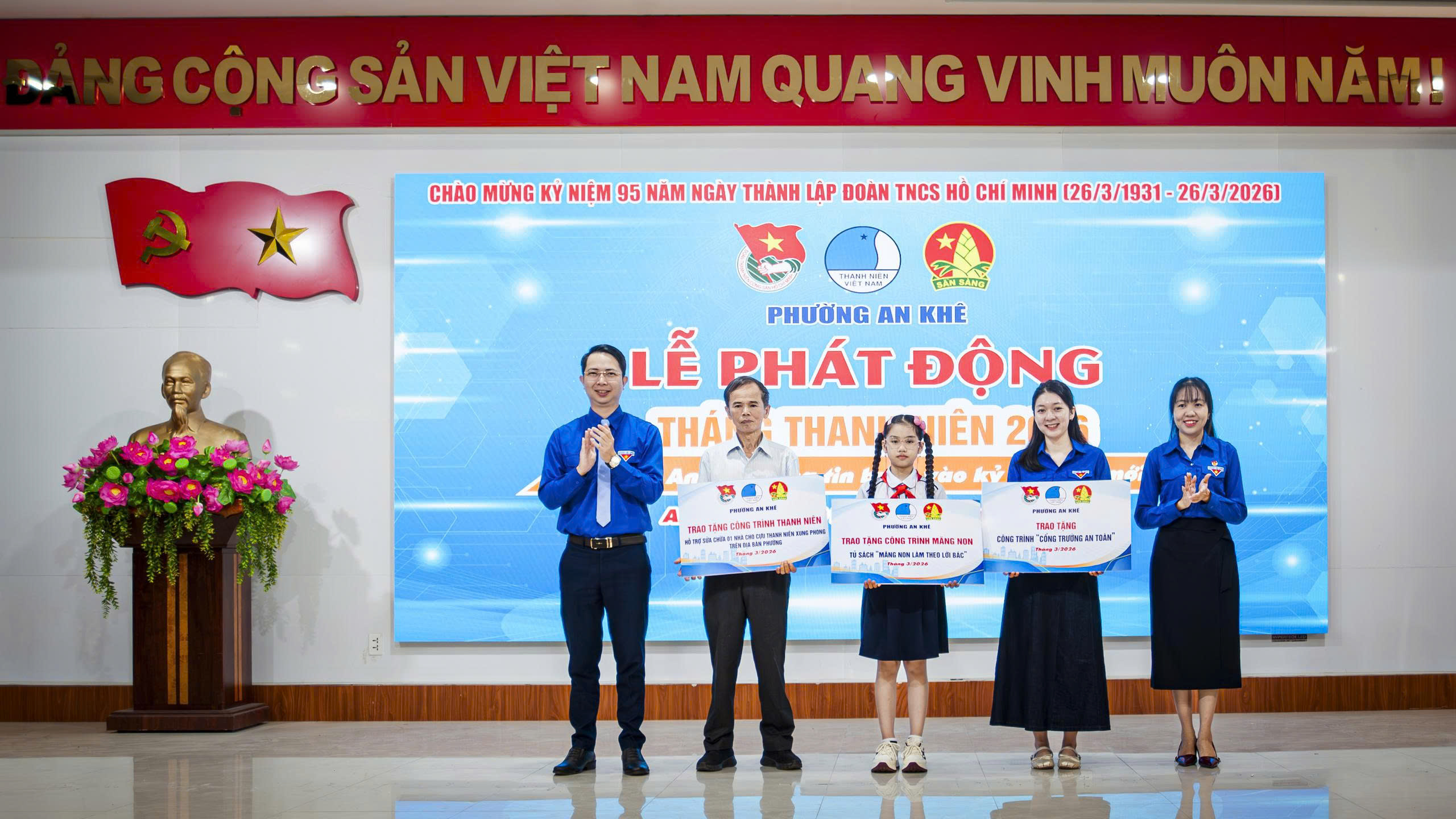 z7577106323984 c55ae51c720d3c8010a850648d8a0fc3