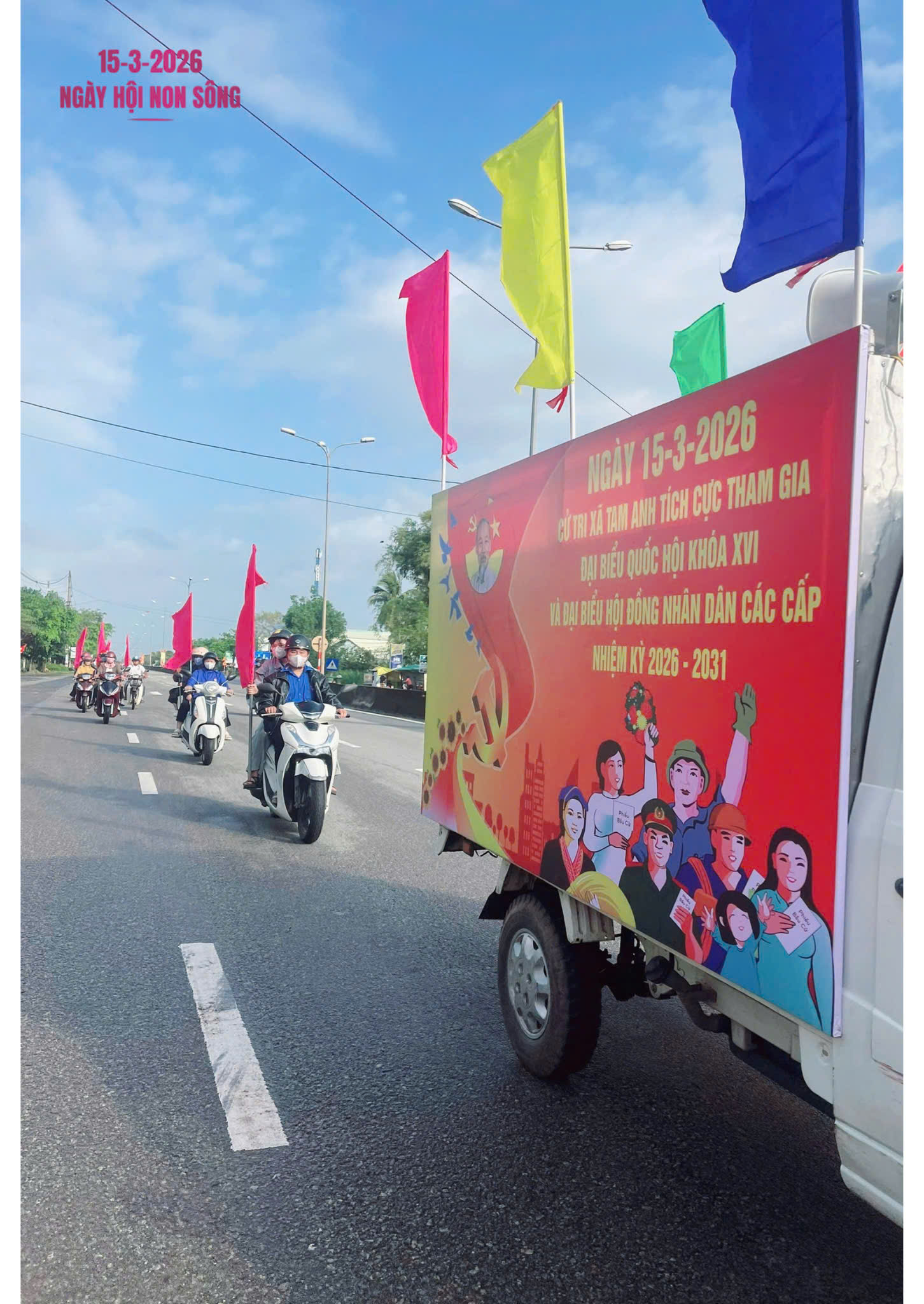 Đoàn Thanh niên xã Tam Anh phối hợp tuyên truyền bầu cử