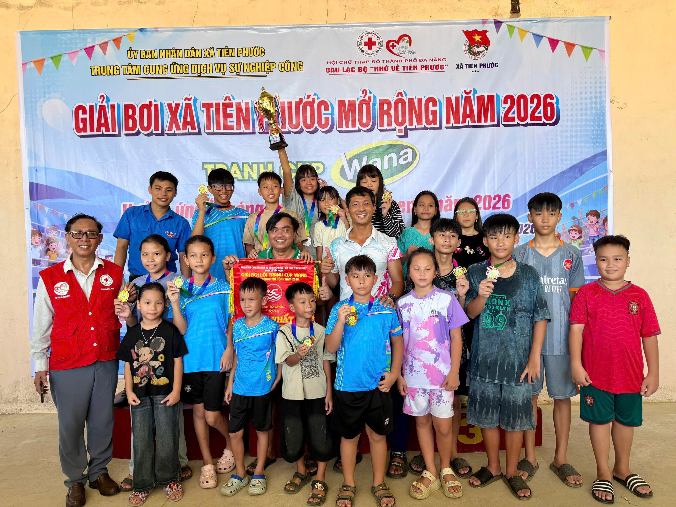 Đoàn Thanh niên xã Tiên Phước tổ chức thành công Giải bơi mở rộng năm 2026 tranh Cúp Wana