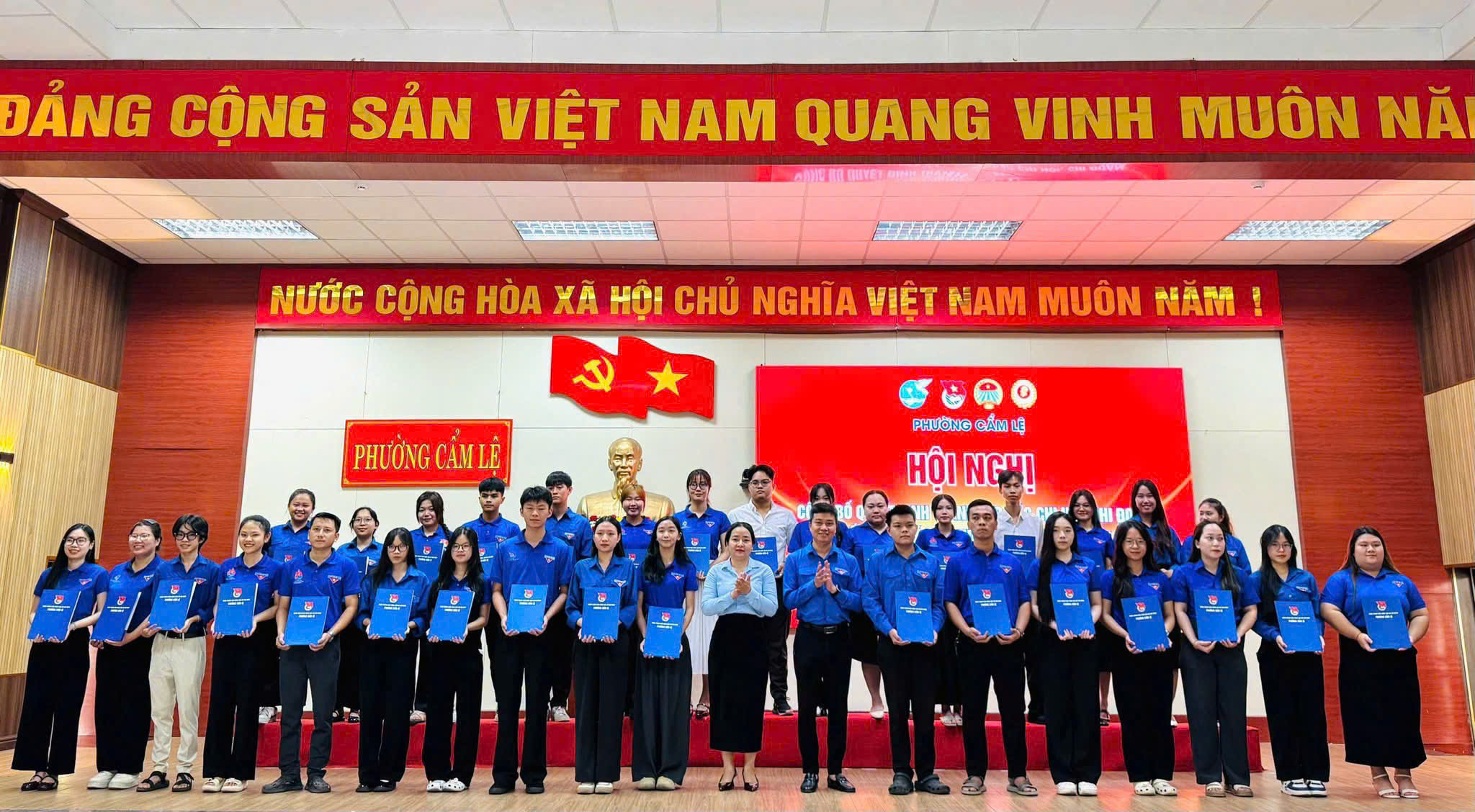 Phường Cẩm Lệ công bố quyết định thành lập 32 chi đoàn tổ dân phố