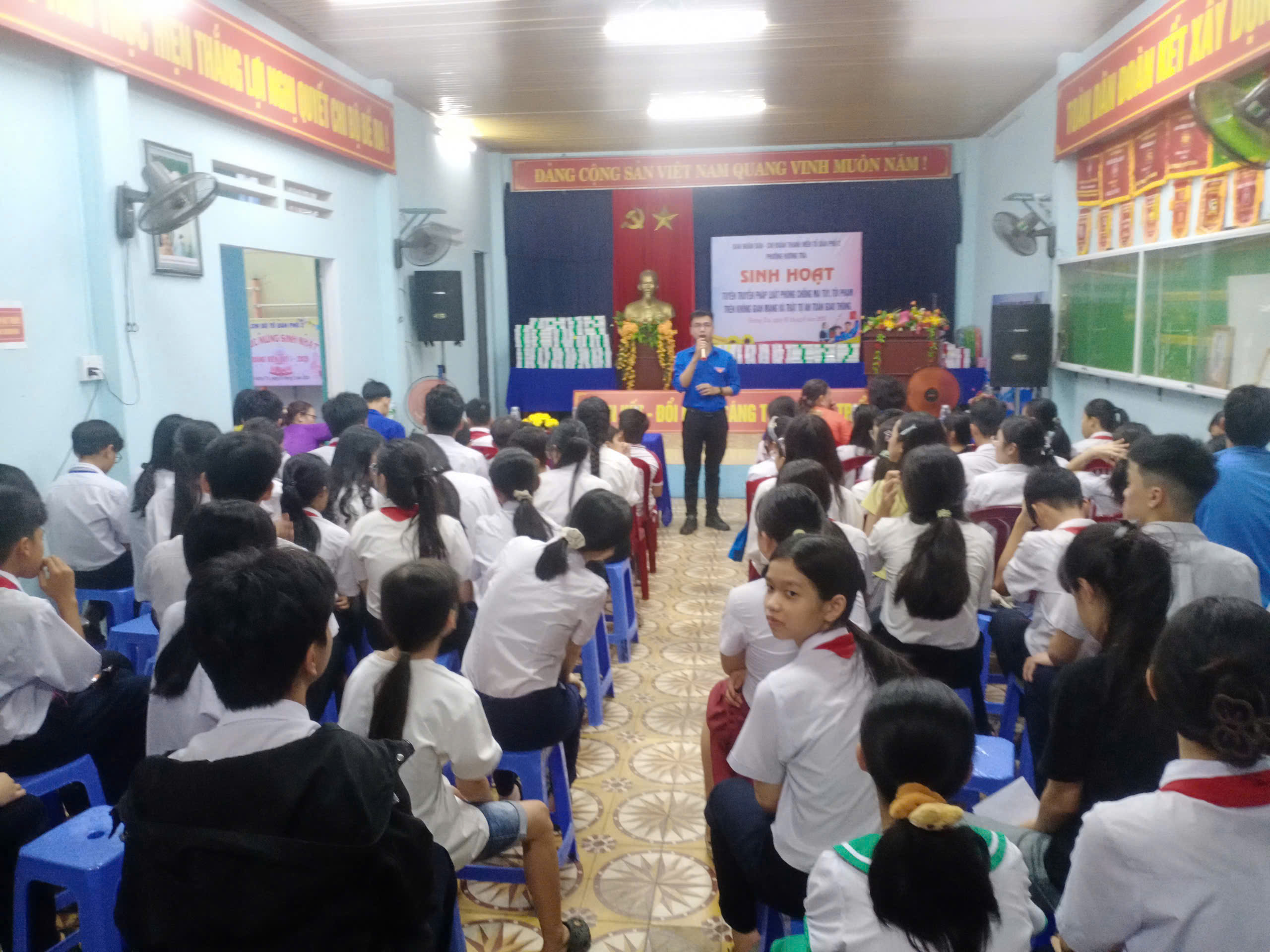 Phường Hương Trà tổ chức sinh hoạt hè gắn với tuyên truyền pháp luật, phòng chống ma túy và an toàn giao thông