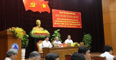 Hình thành cho được ý thức tự giác, trách nhiệm cá nhân và tình cảm yêu kính Bác ở mỗi cán bộ, đảng viên, nhân dân Hình thành cho được ý thức tự giác, trách nhiệm cá nhân và tình cảm yêu kính Bác ở mỗi cán bộ, đảng viên, nhân dân