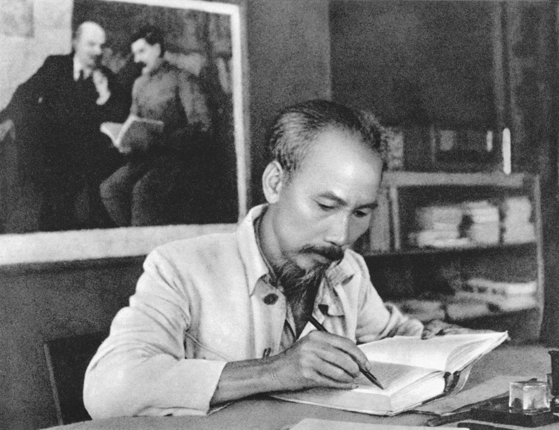 DỤNG NHÂN NHƯ DỤNG MỘC, TÙY TÀI ĐỨC MÀ DÙNG