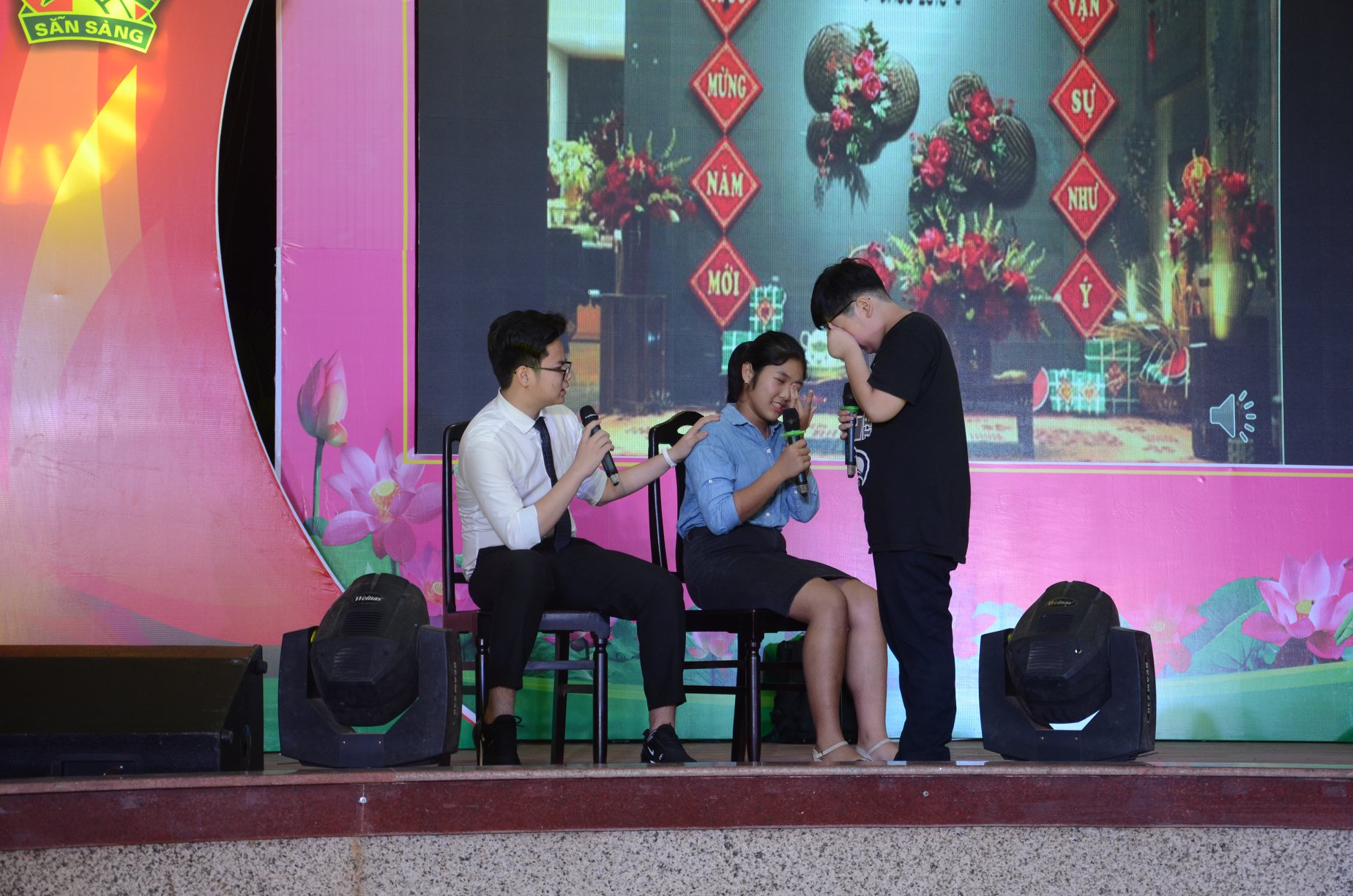 Xây dựng gia đình trẻ no ấm, tiến bộ, hạnh phúc, văn minh Xây dựng gia đình trẻ no ấm, tiến bộ, hạnh phúc, văn minh