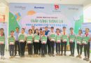 Trao tặng 40 máy tính và nhiều phần quà cho 2 trường học tại huyện Hòa Vang