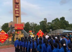 Đoàn xã Tam Anh tổ chức Lễ thắp nến tri ân các anh hùng liệt sĩ