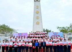 Đoàn phường Cẩm Lệ tổ chức lễ trưởng thành Đội và kết nạp đoàn viên mới