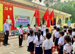 Phước Trà: Liên đội Trường Tiểu học Lê Lợi tổ chức sinh hoạt dưới cờ kỷ niệm 95 năm Ngày thành lập Đoàn TNCS Hồ Chí Minh