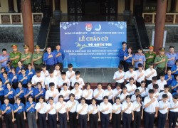 Hiệp Đức: Tổ chức Lễ chào cờ “Tôi yêu Tổ quốc tôi” kỷ niệm 51 năm Ngày Giải phóng miền Nam, thống nhất đất nước