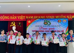 Phường Hội An Tây tuyên dương Cháu ngoan Bác Hồ cấp phường, kỷ niệm 85 năm thành lập Đội TNTP Hồ Chí Minh và tổ chức hành trình địa chỉ đỏ tại Bảo tàng Đà Nẵng