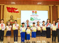 85 mùa hoa đội ta lớn lên cùng đất nước: xã Duy Xuyên vinh danh tổng phụ trách, tuyên dương đội viên tiêu biểu