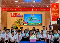 Thăng An: Chương trình kỷ niệm 85 năm Ngày thành lập Đội TNTP Hồ Chí Minh và tuyên dương “Đội viên 5 tốt” cấp xã, năm học 2025 – 2026
