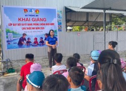 Xã Thăng An khai giảng lớp dạy bơi và kỹ năng phòng, chống đuối nước cho thiếu nhi năm 2026