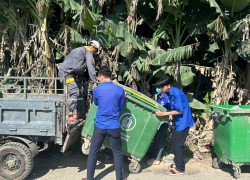 Tuổi trẻ Thạnh Bình ra quân “Chủ nhật xanh” xóa điểm đen rác thải