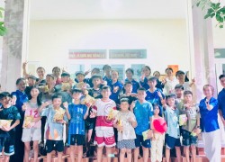 Chi đoàn thôn Đông Tuần (xã Tam Hải) tổ chức hoạt động vui chơi, sinh hoạt hè cho thiếu nhi