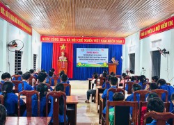 Đoàn phường Bàn Thạch tuyên truyền Luật Dân số và chăm sóc sức khỏe sinh sản cho đoàn viên, thanh niên