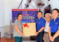 Đoàn phường Thanh Khê bàn giao công trình thanh niên sửa chữa nhà cho cựu Thanh niên xung phong