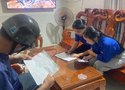 Đoàn Thanh niên xã Gò Nổi hỗ trợ người dân cài đặt, kích hoạt tài khoản định danh điện tử VNeID