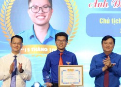 Đà Nẵng trao Giải thưởng “15 tháng 10”...