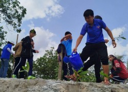 Vợ chồng trẻ Nguyễn Đình Dương – Lê Thị Hướng khởi nghiệp từ lĩnh vực thể thao tại phường Bàn Thạch