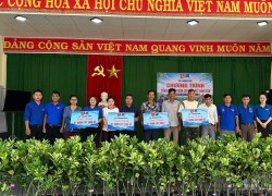 Đoàn xã Thượng Đức trao tặng mô hình “Vườn cây sinh kế” hỗ trợ thanh niên phát triển kinh tế