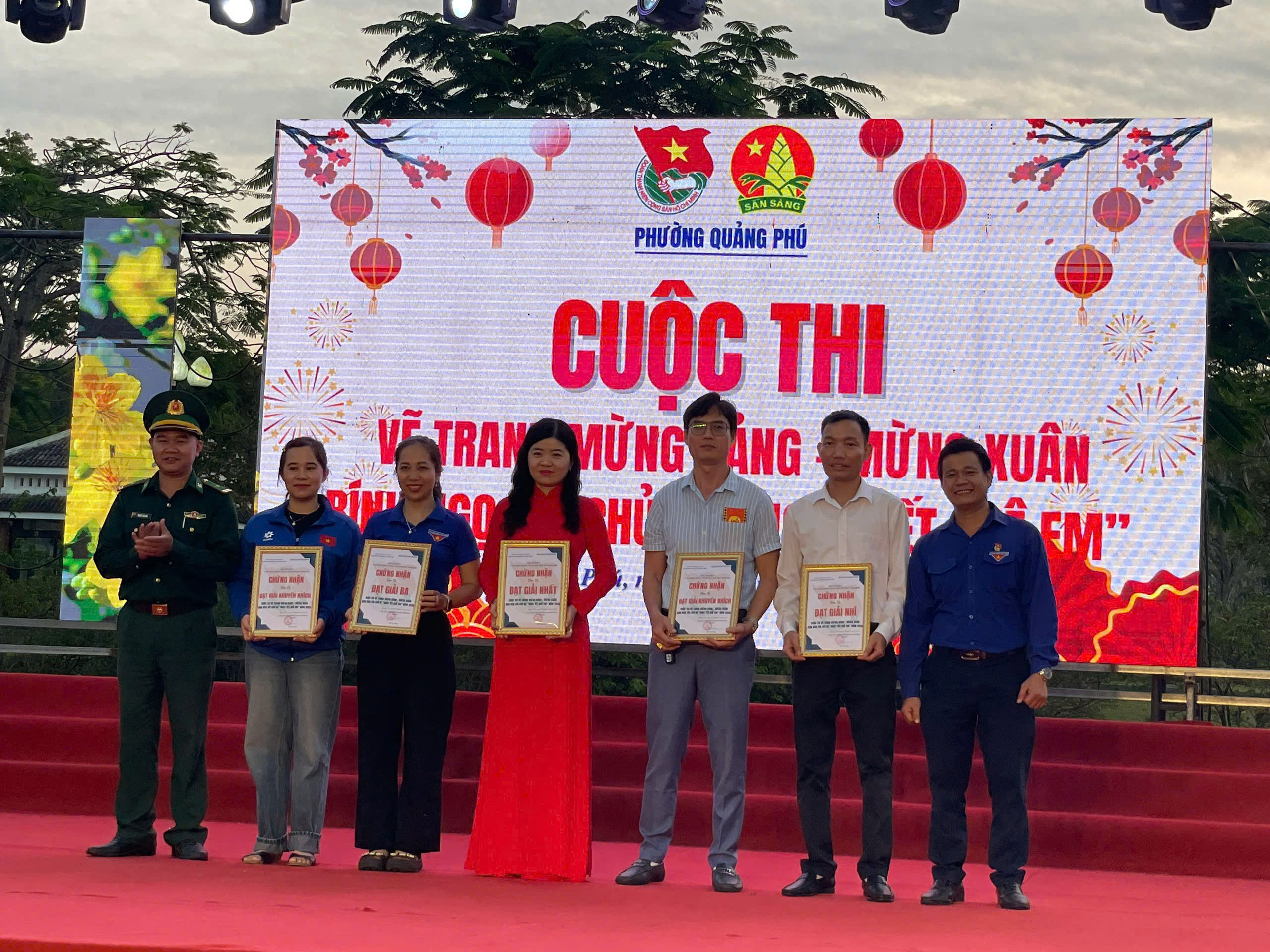 Đoàn – Đội phường Quảng Phú tổ chức chương trình “Ngày Tết quê em”