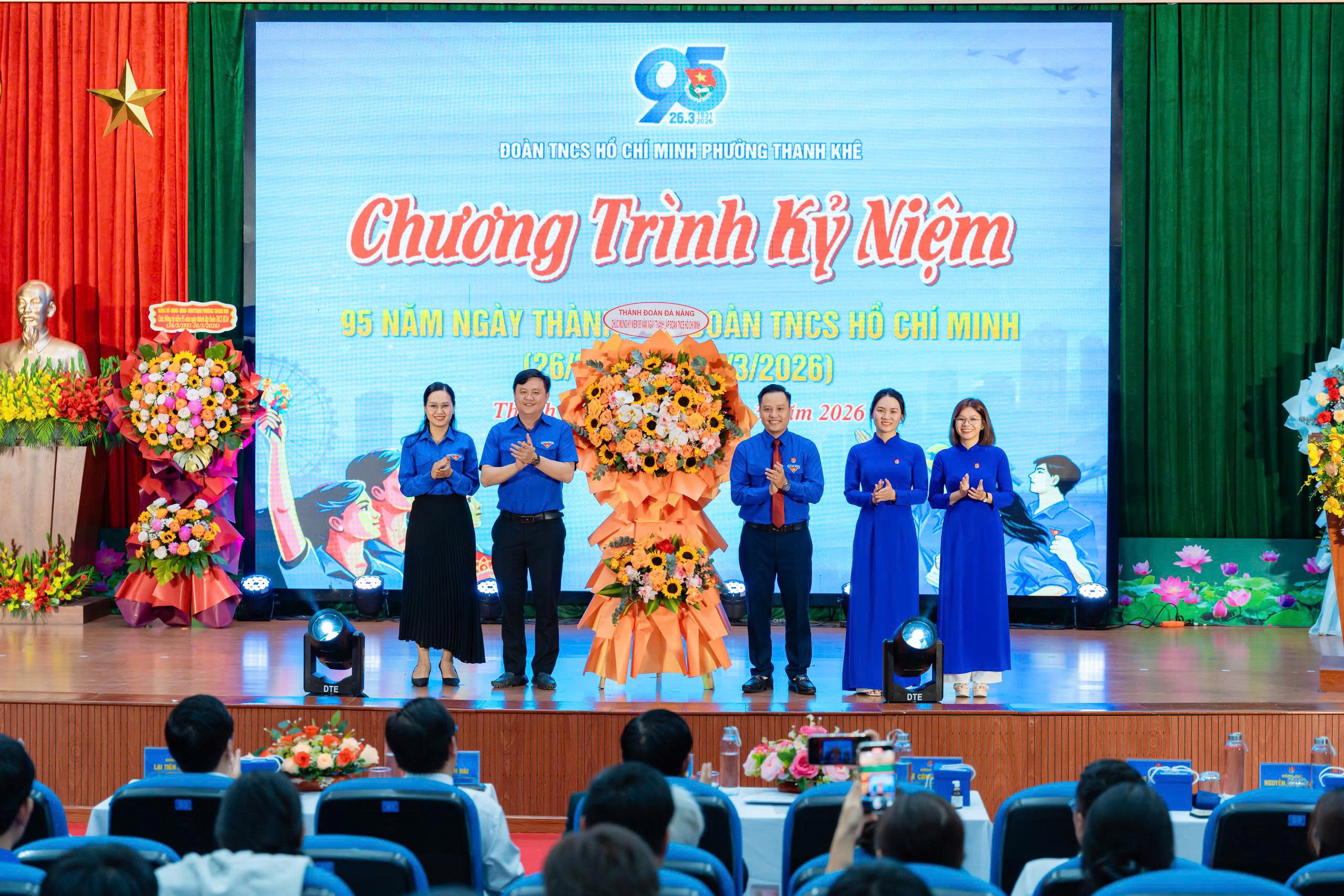 Tuổi trẻ Đà Nẵng sôi nổi hoạt động chào mừng 95 năm thành lập Đoàn và 51 năm giải phóng thành phố