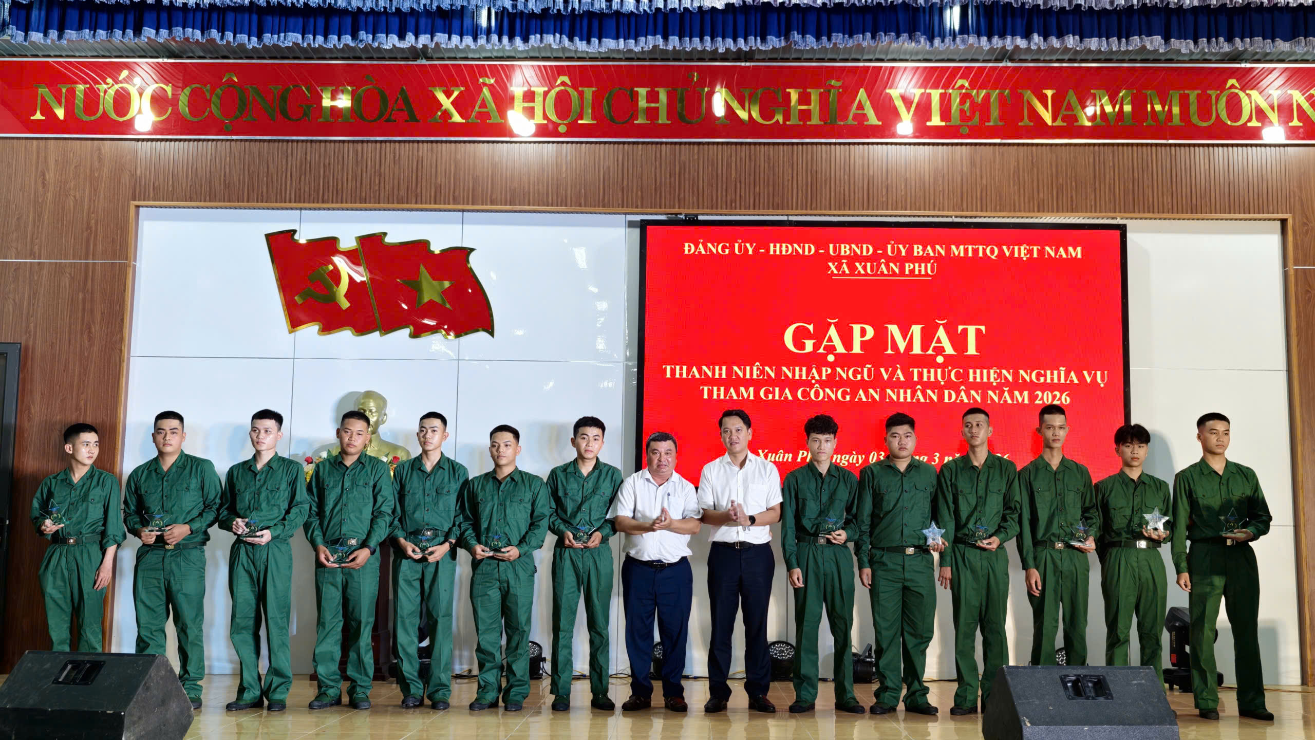 z7584003191698 ea7c88a4004240d4a2cc4370257b5bd8