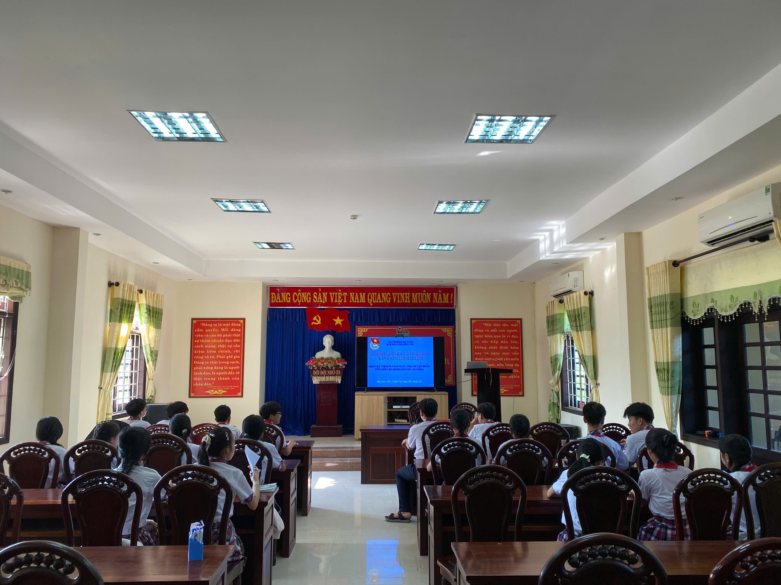 Xã đoàn Nông Sơn tổ chức lớp cảm tình Đoàn năm 2026