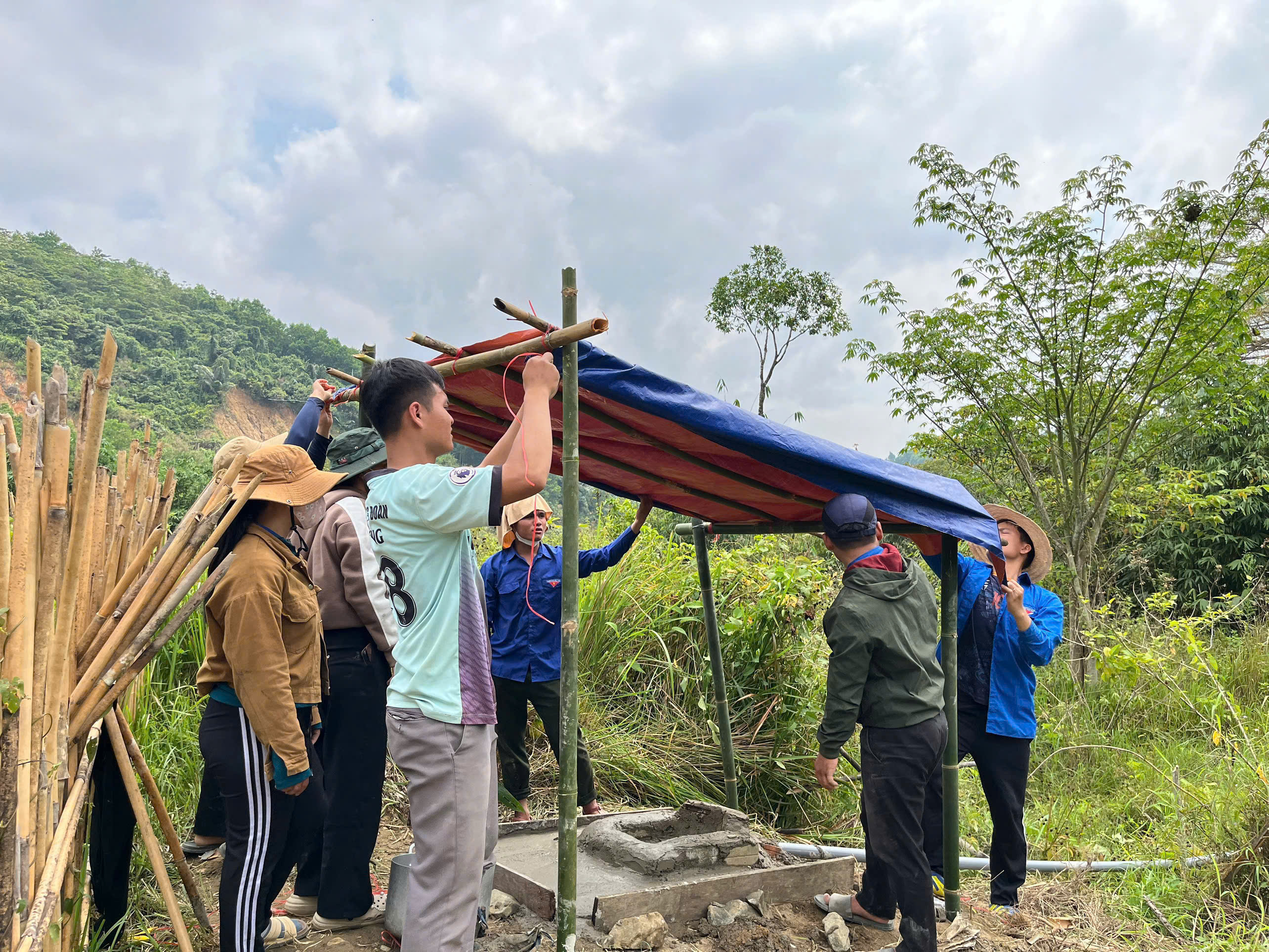 Đắc Pring: Những công trình tạm thời, tình yêu thương vĩnh cửu