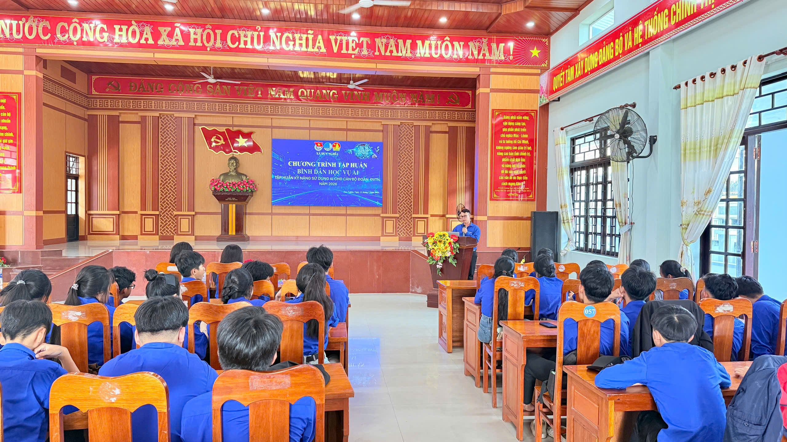 Đoàn xã Duy Nghĩa tập huấn “Bình dân học vụ số AI” năm 2026