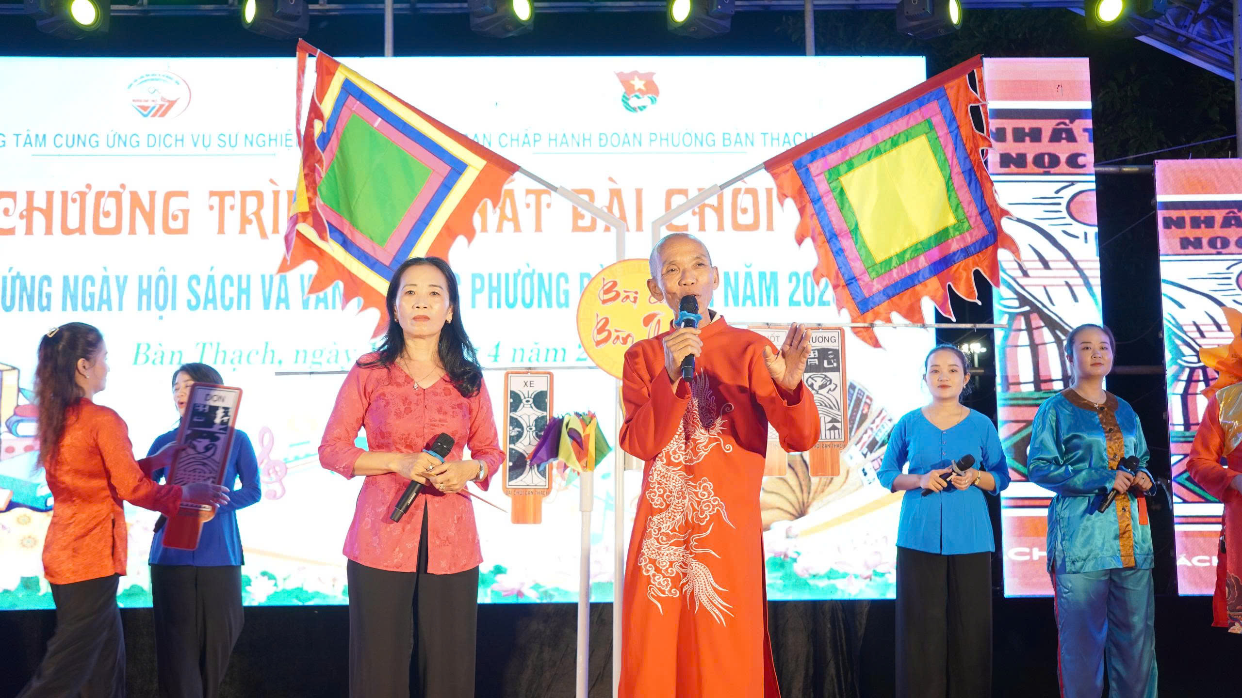 Đoàn phường Bàn Thạch phối hợp tổ chức đêm hội bài chòi, lan tỏa giá trị văn hóa truyền thống