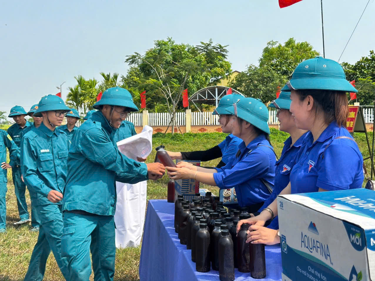 Đoàn xã Duy Nghĩa: Tổ chức chương trình “Tiếp sức dân quân – Vững bước thao trường” năm 2026